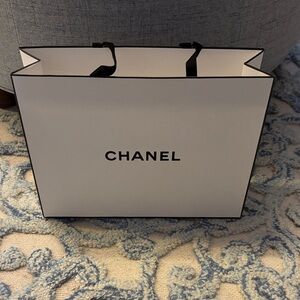 Chanel Classic White and Black Shopping Bag